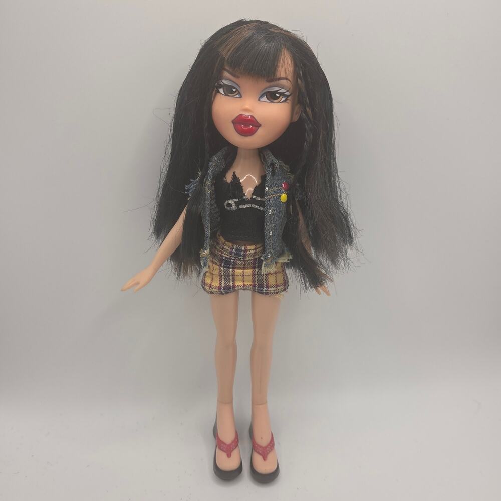 Vintage 2003 Bratz Style It Jade Doll with Original Clothing